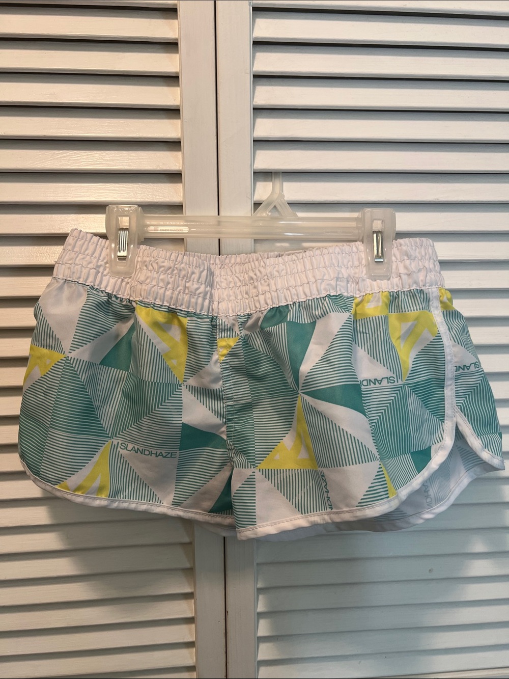 #2015**Ingear Women's Teal, Yellow & White Geometric Athletic Shorts